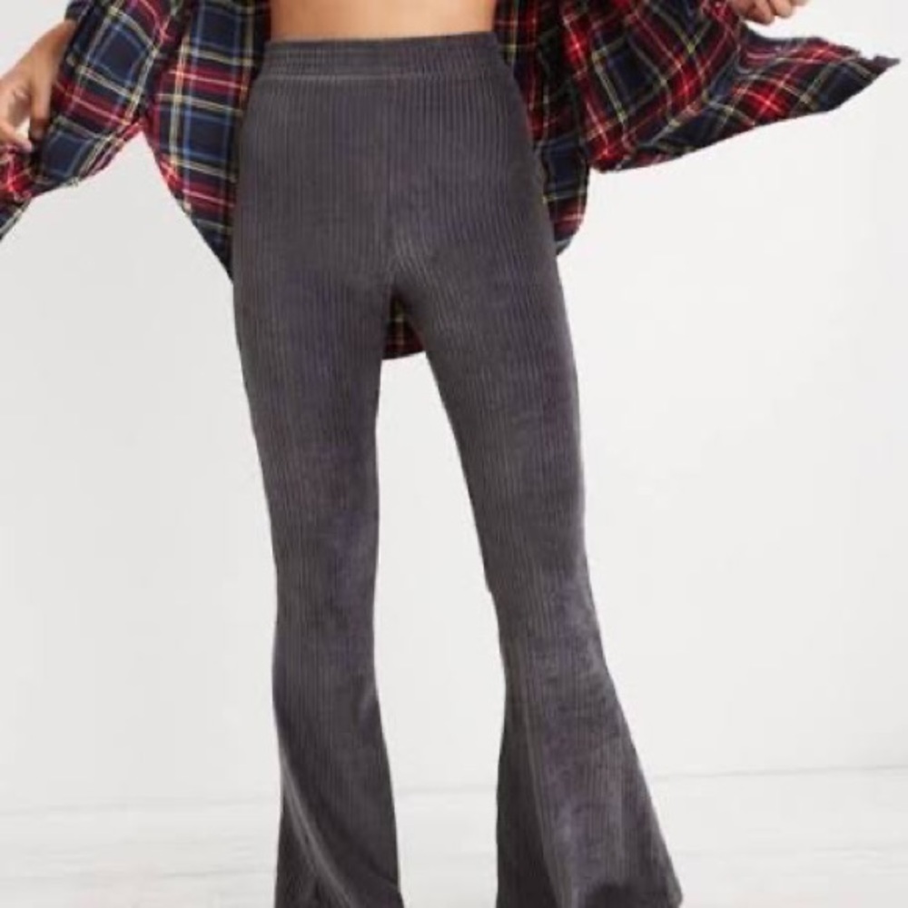 aerie grove on velour flare leggings